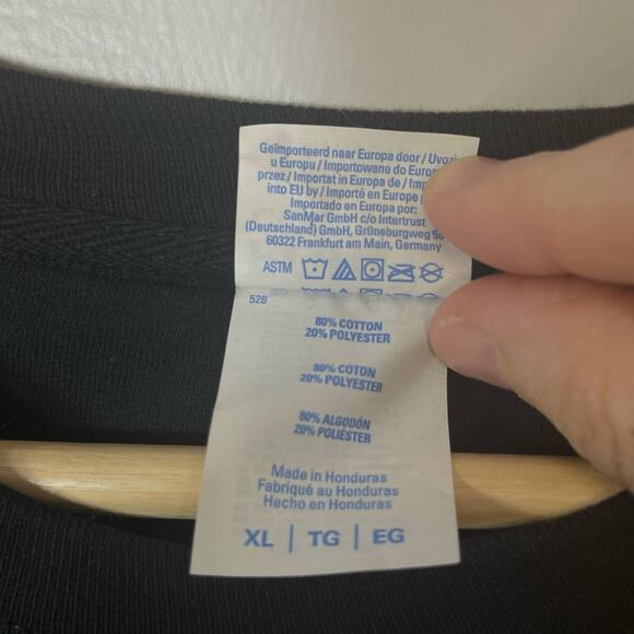 Yellowstone Dutton Ranch Montana Sweatshirt SIZE XL Black Gold Unisex Pullover - Picture 6 of 8